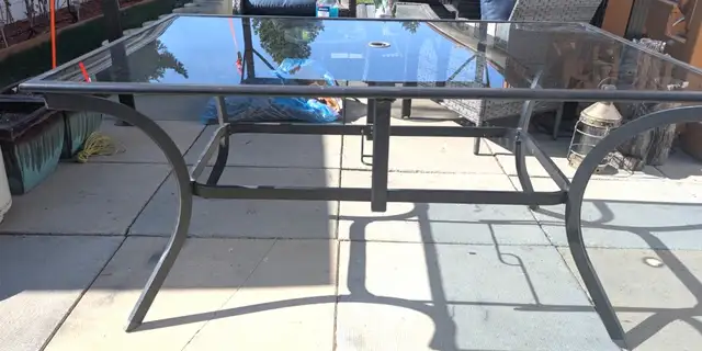 Patio Table – Glass top - 37" X 59" - Photo 3