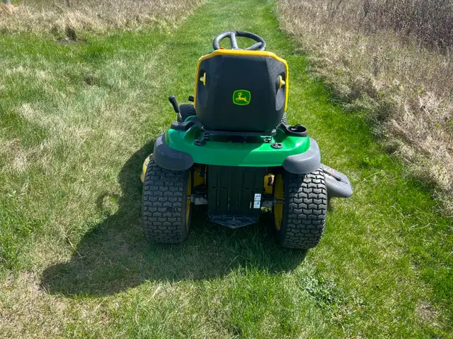 John Deere la140 48' Riding Mower - Photo 4