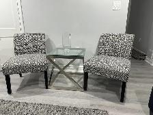 accent chairs
