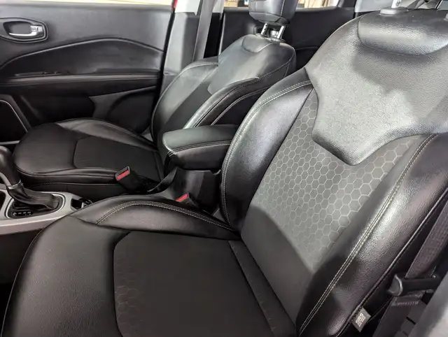 2018 Jeep Compass NORTH WITH LEATHER! - Photo 7