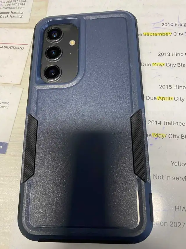 Mint s24 258gb phone - Photo 3