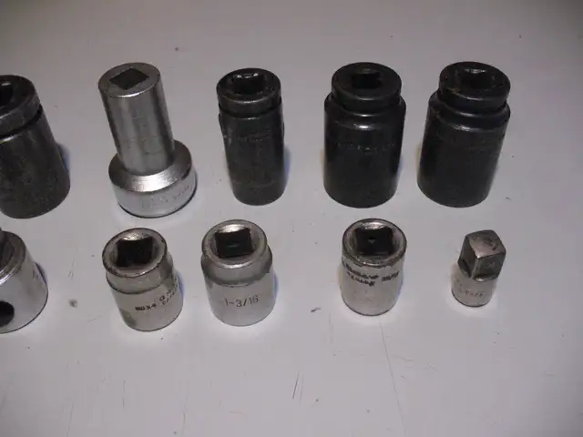 13 Piece Large Socket Set - Photo 2