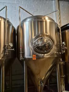 12x SS Fermentation Tanks 1750 - 4000 Litres - Auction May 20 - Photo 4