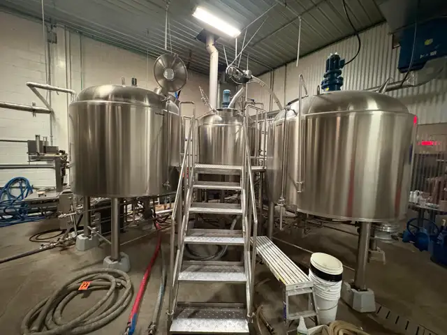 12x SS Fermentation Tanks 1750 - 4000 Litres - Auction May 20 - Photo 9