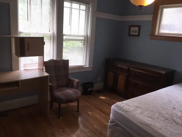 Walk to University. The room for rent