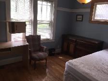 Walk to University. The room for rent