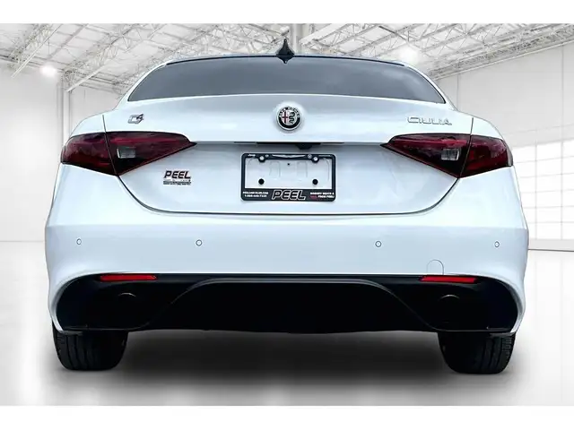 2023 Alfa Romeo Giulia Veloce | Premium Leather | Harman Kardon - Photo 4