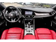 2023 Alfa Romeo Giulia Veloce | Premium Leather | Harman Kardon - Photo 15
