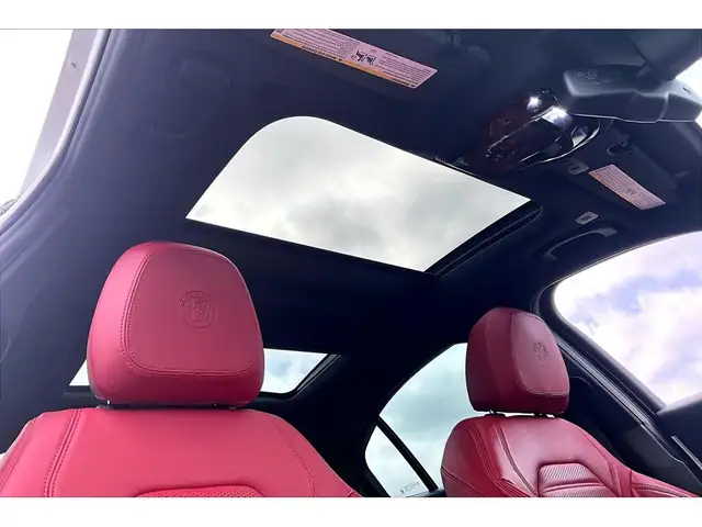 2023 Alfa Romeo Giulia Veloce | Premium Leather | Harman Kardon - Photo 17