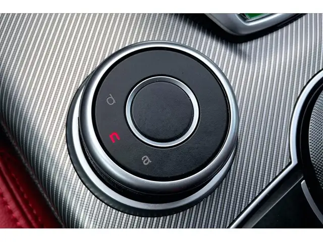 2023 Alfa Romeo Giulia Veloce | Premium Leather | Harman Kardon - Photo 22