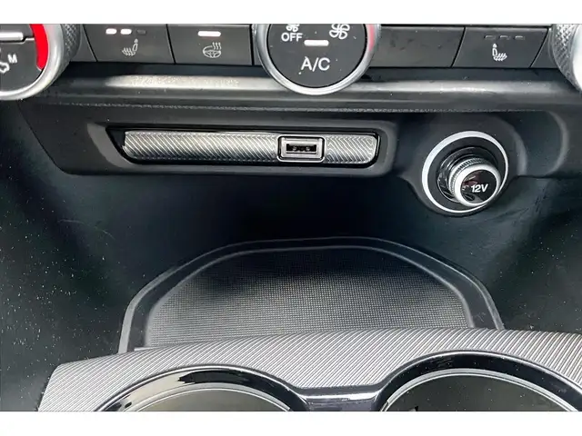 2023 Alfa Romeo Giulia Veloce | Premium Leather | Harman Kardon - Photo 24