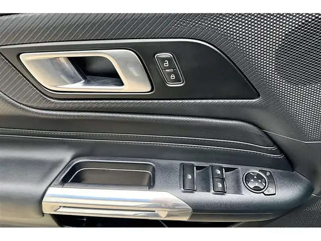 2025 Ford Mustang EcoBoost Premium Convertible RWD - Photo 23
