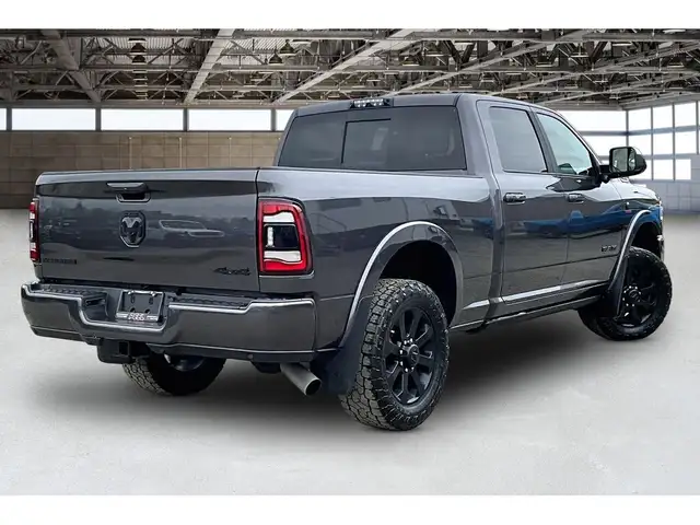 2020 Ram 2500 Laramie Night 6.7L Diesel | Level 2 | TowPkg | 4X4 - Photo 2