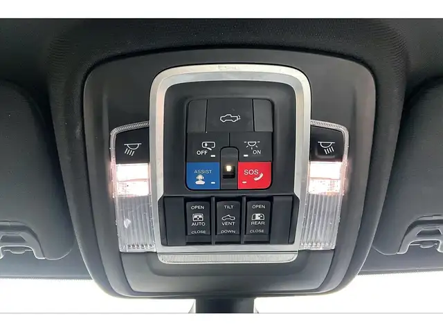 2020 Ram 2500 Laramie Night 6.7L Diesel | Level 2 | TowPkg | 4X4 - Photo 16
