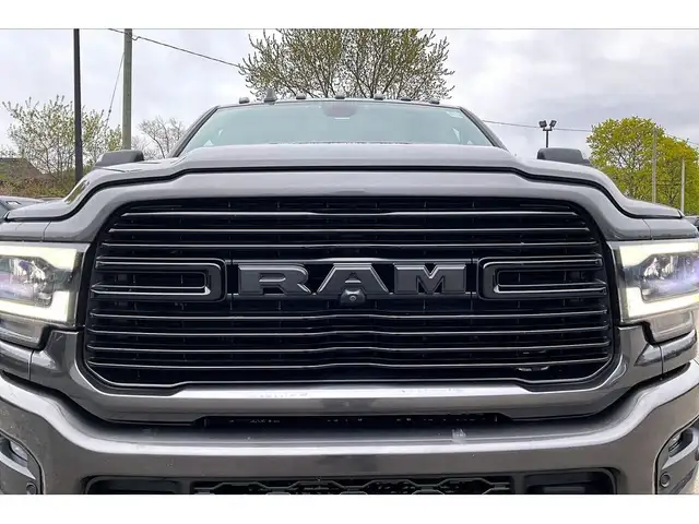 2020 Ram 2500 Laramie Night 6.7L Diesel | Level 2 | TowPkg | 4X4 - Photo 29
