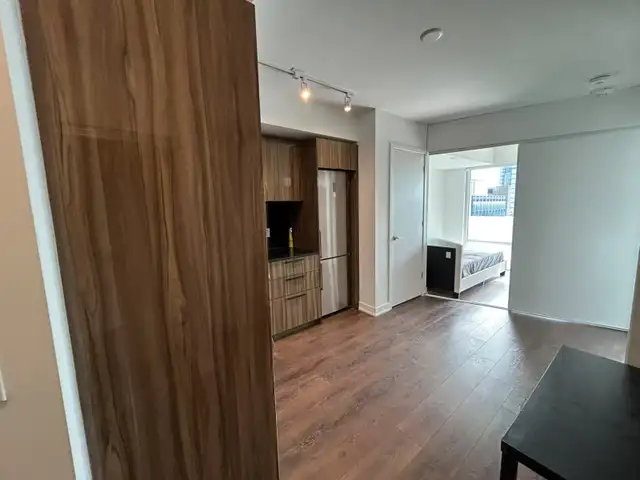2 Bed Furnished Condo Yonge/Wellesley | 27F | Uof T & TMU 4 Rent - Photo 4