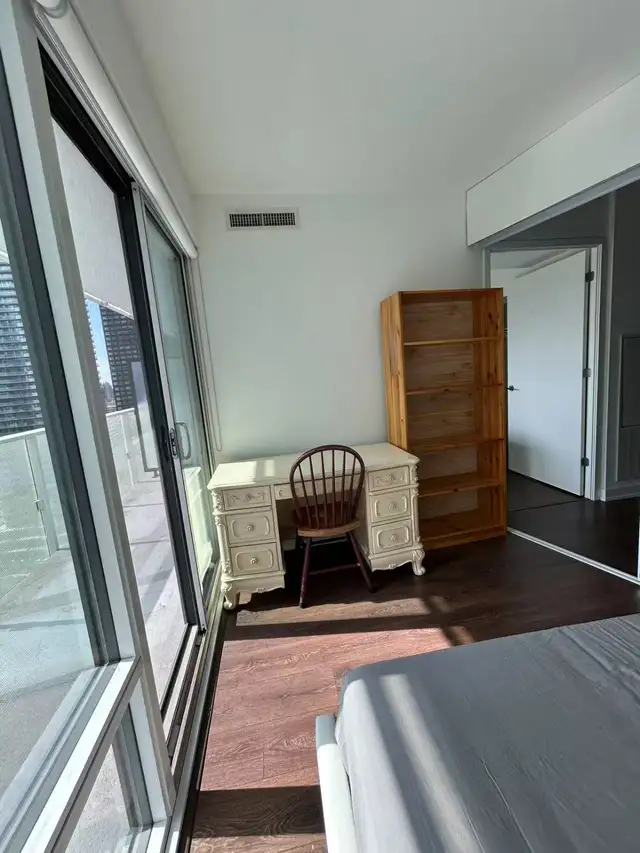 2 Bed Furnished Condo Yonge/Wellesley | 27F | Uof T & TMU 4 Rent - Photo 6