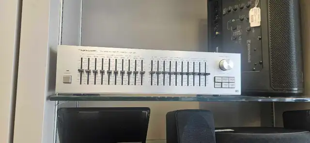 REALISTIC TEN BAND EQUALIZER