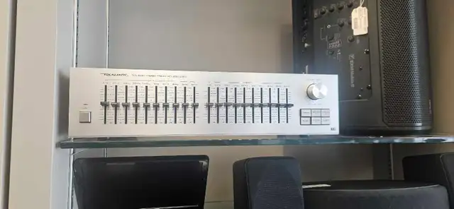 REALISTIC TEN BAND EQUALIZER - Photo 7