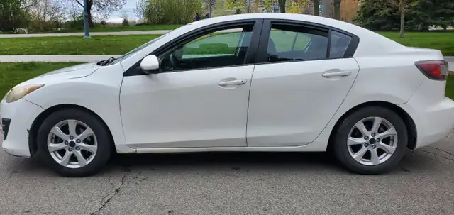 2013 MAZDA 3 GX