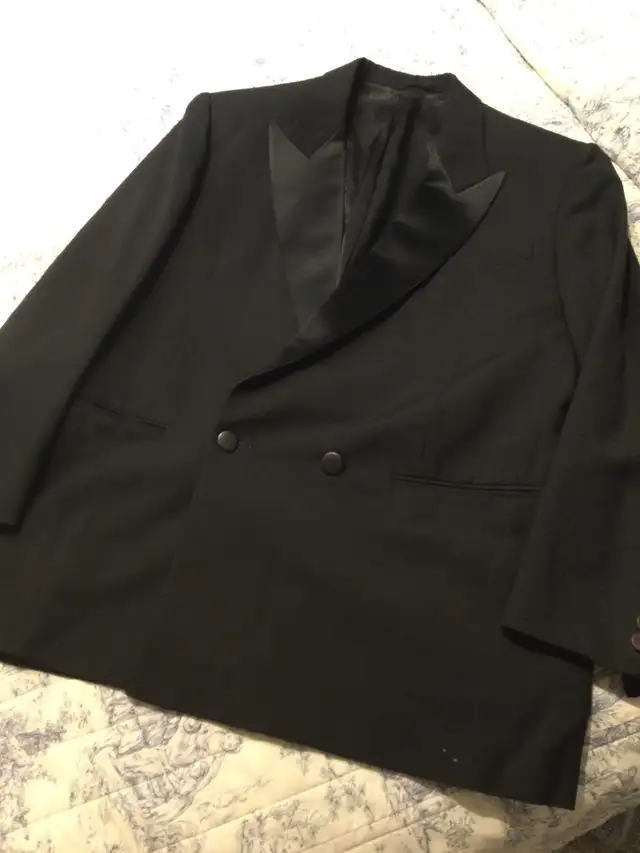 2 Tailored Suits & 6 Jackets $200
