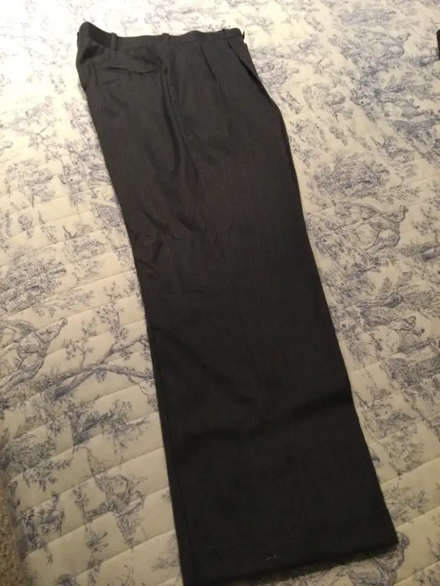 2 Tailored Suits & 6 Jackets $200 - Photo 3