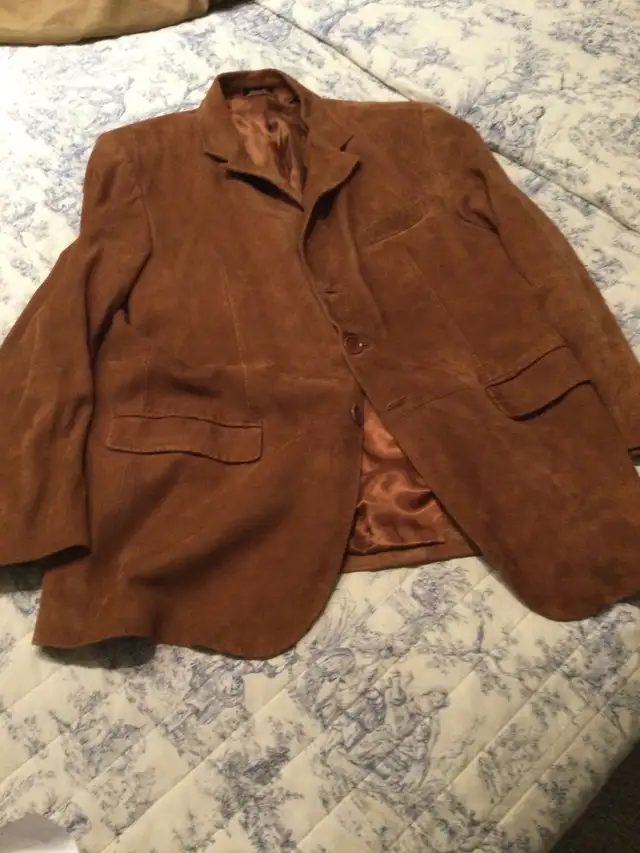 2 Tailored Suits & 6 Jackets $200 - Photo 5