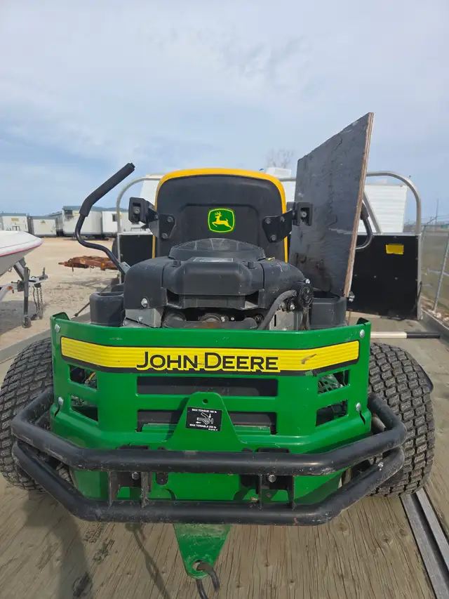 2015 John Deere Riding Mower Z255 - Photo 3
