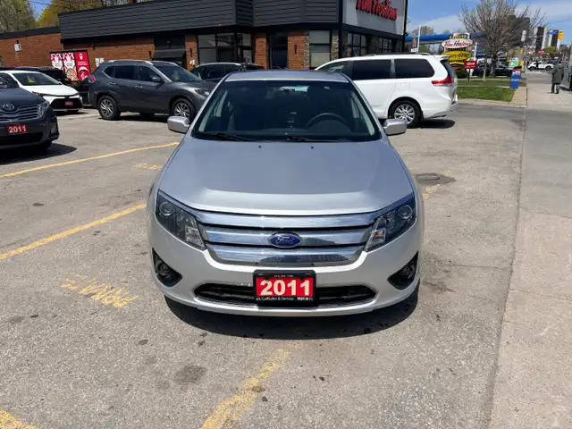 2011 Ford Fusion SE FWD Sdn 2.5L One Owner Low Mileage Certified - Photo 2