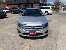 2011 Ford Fusion SE FWD Sdn 2.5L One Owner Low Mileage Certified - Photo 2