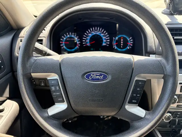 2011 Ford Fusion SE FWD Sdn 2.5L One Owner Low Mileage Certified - Photo 19
