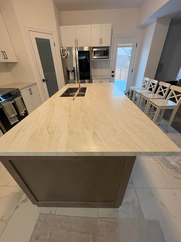White Countertop With Veins 437-522-8447 - Photo 3