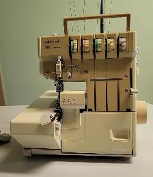 hobbylock serger - Photo 4