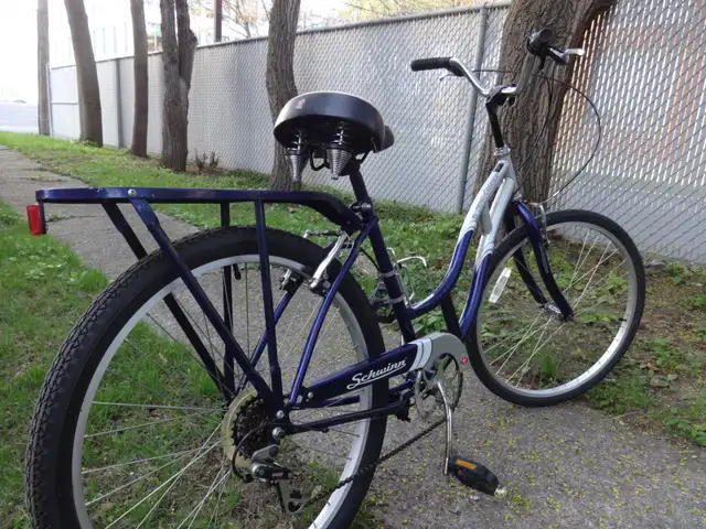 VÉLO SCHWINN, HYBRIDE, 6 VITESSES. 26 POUCES, FEMMES. PROPRE. - Photo 4