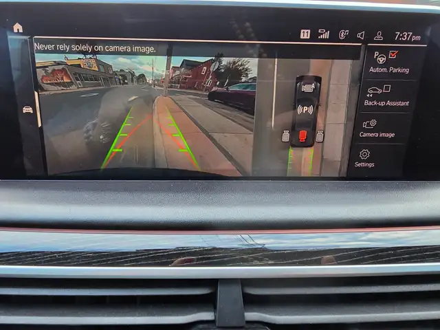 2020 BMW 7 Series - Photo 17