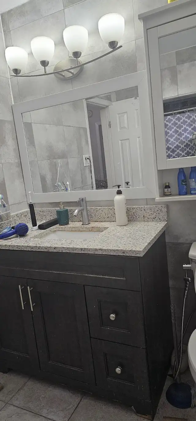 Room for rent near humber college - Photo 4