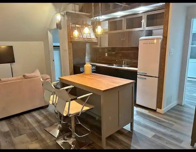 2 bedroom apartment | 55 Rosemount Avenue, Ottawa - Photo 4