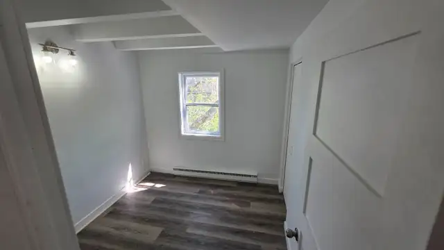 2 bedroom apartment | 55 Rosemount Avenue, Ottawa - Photo 6