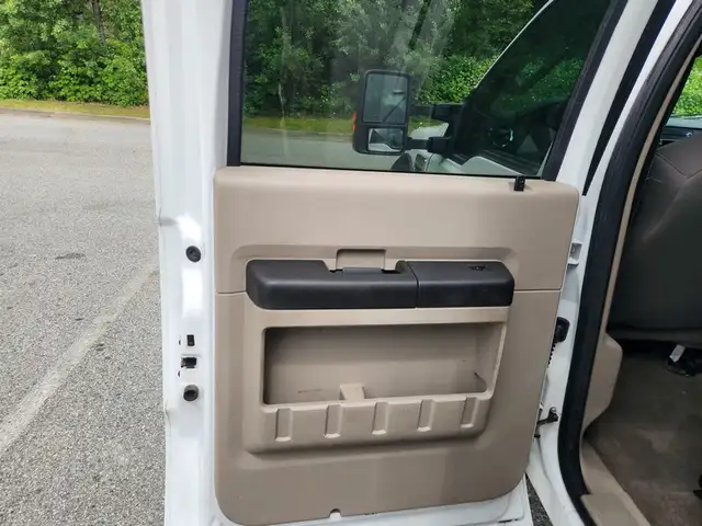 2009 Ford F 450 XLT - Photo 14