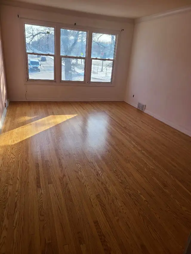 House For Rent - Photo 3