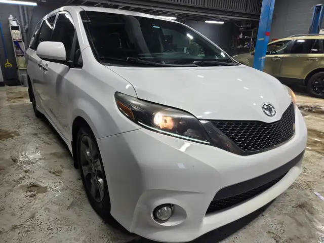 2015 TOYOTA SIENNA SE - 8 PASSAGERS(RARE) - FINANCEMENT RAPIDE - Photo 8