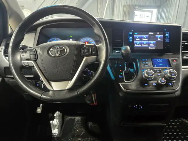 2015 TOYOTA SIENNA SE - 8 PASSAGERS(RARE) - FINANCEMENT RAPIDE - Photo 14