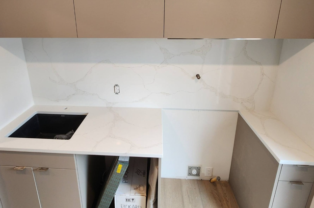 Quartz Countertop With Extraordinary 437-522-8447 - Photo 3