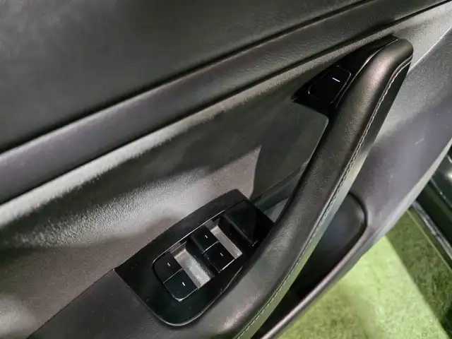 Model 3 2019 - Photo 3