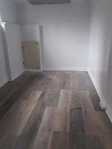 Bright 1-BR Bsmt Apt – All Utilities & Parking Incl. - Photo 8