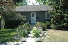 5 Bedroom House for Rent close to Down Town, C-Train