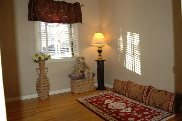 5 Bedroom House for Rent close to Down Town, C-Train - Photo 8
