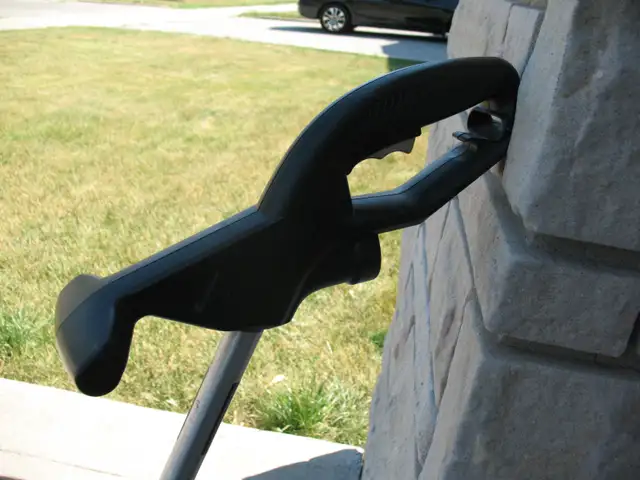 Corded Electric Grass Trimmer - Photo 4
