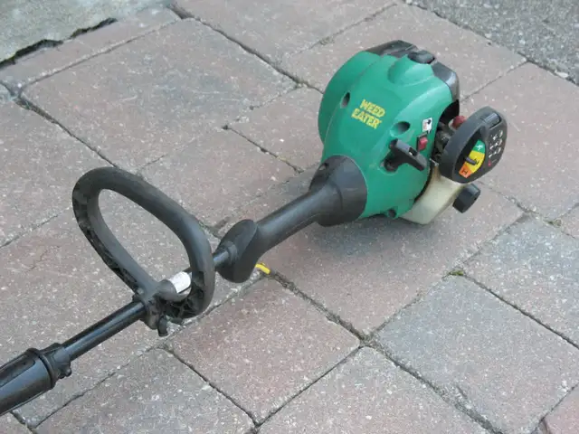 Straight Shaft Gas Powered String Grass Trimmer - Photo 8