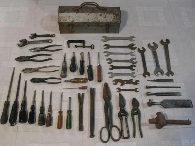 50 Piece Vintage Hand Tools, plus Metal Toolbox - Photo 3